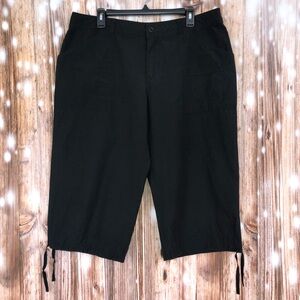 Danskin Now Black Capri